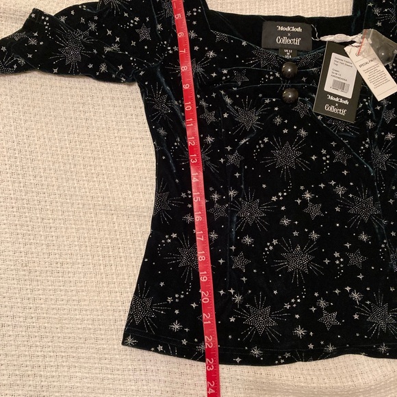 ModCloth x Collectif A Star Shines Tonight Top in Size 8 - Picture 6 of 6